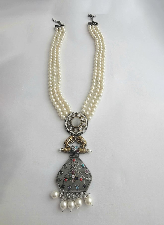 Binnis Wardrobe Gold Plated Kundan Studded & Beaded Necklace With Earrings - Image 3