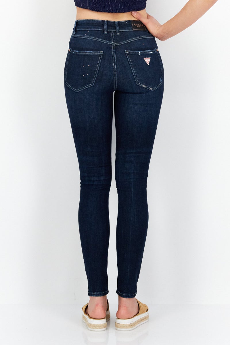 GUESS Women Skinny Fit Non-Stretchable Ripped Jeans, Black - Image 2