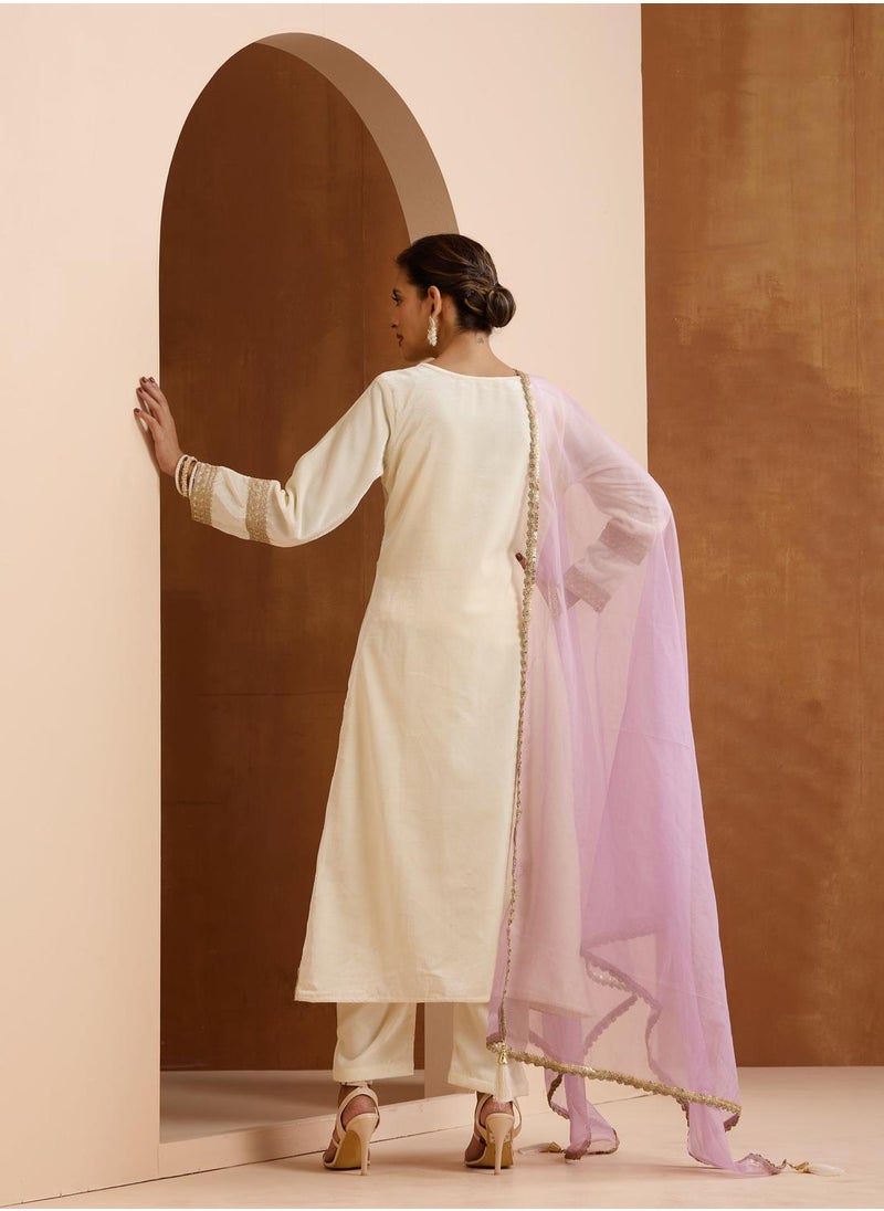ISHIN Women's Off White Velvet Embroidered Tunic Full Length Casual Straight Fit Kurta Set  - Image 5