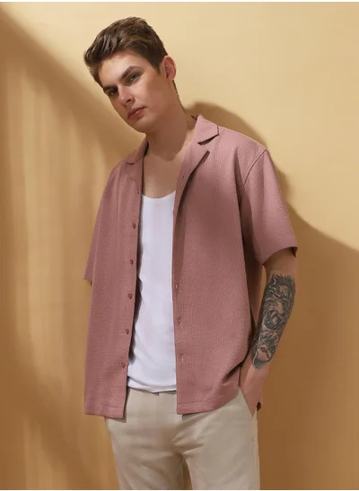 دينيس لينغو Pink Relaxed fit Shirts Textured design crafted from 100% Polyester featuring Half Sleeve with Button closure.