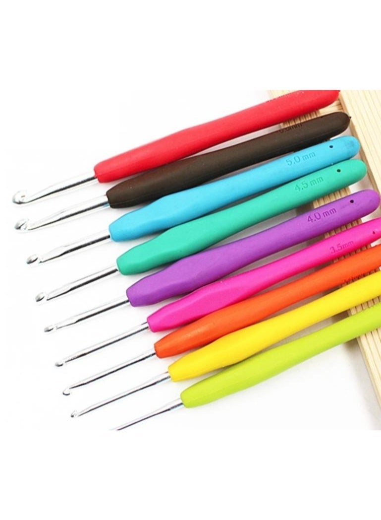9-Piece Ergonomic Crochet Hook Set with Soft Grip Handles, Metal Hooks - Image 1