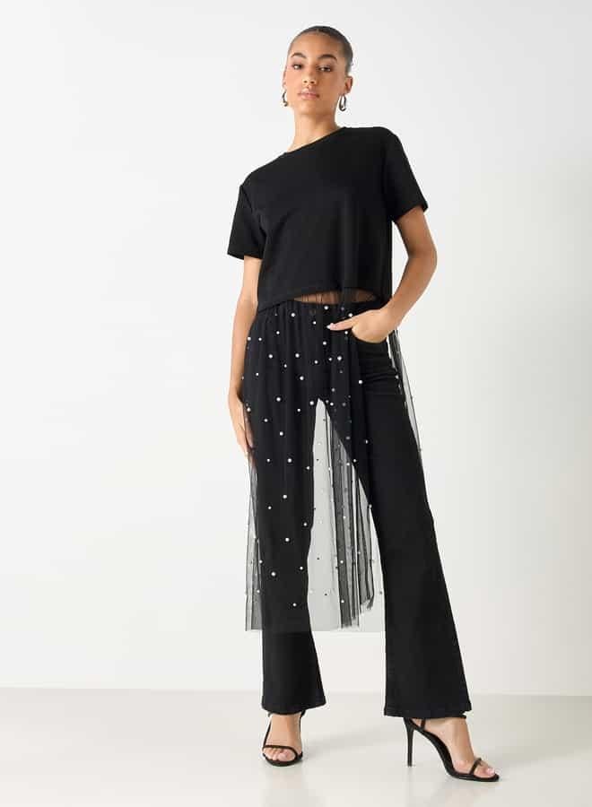 تواكستريمز بلوزة بياقة ضيقة وتزيينات لؤلؤ وتفاصيل شبكية من تو إكستريمز - Image 1