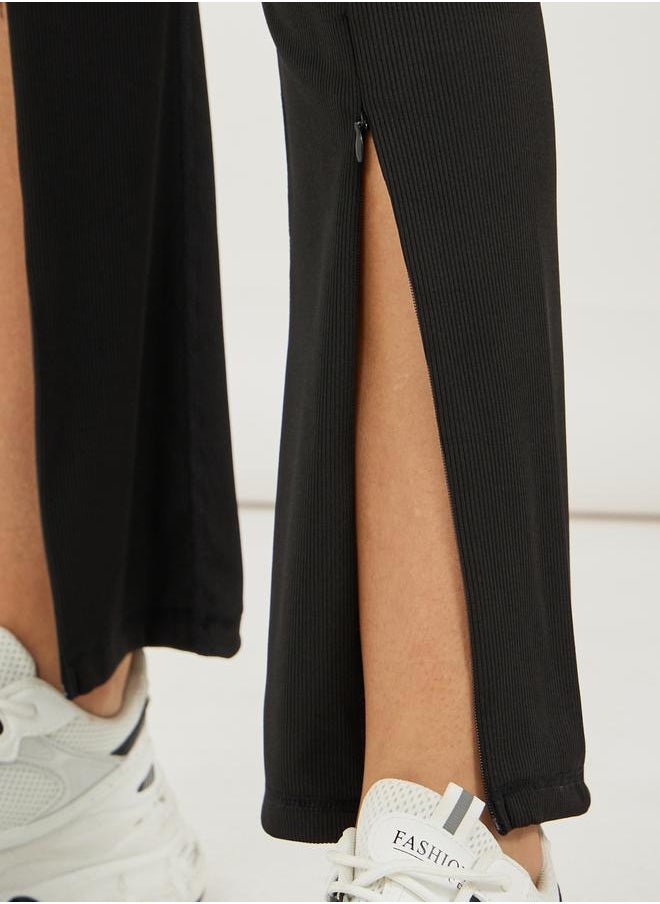 Styli Broad Waistband Ankle Zip Up Detail Flared Pants  - Image 5