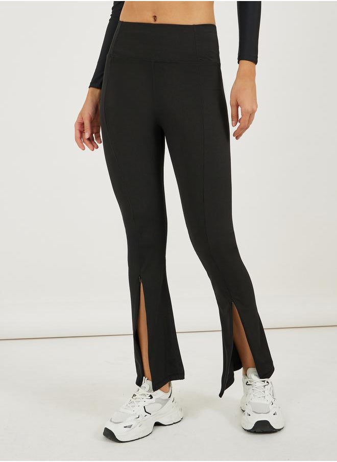 Styli Broad Waistband Ankle Zip Up Detail Flared Pants  - Image 3