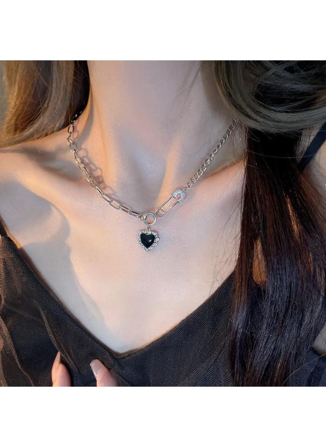Generic - Baroque Niche Pearl Necklace Female Hot Girl Temperament Sweater Chain Design Love Pendant All-match Jewelry - Image 1