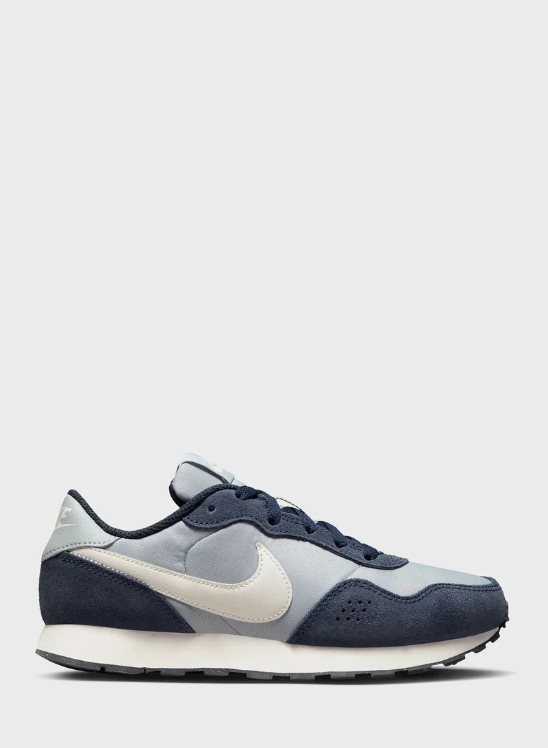 Nike Md Valiant Bg