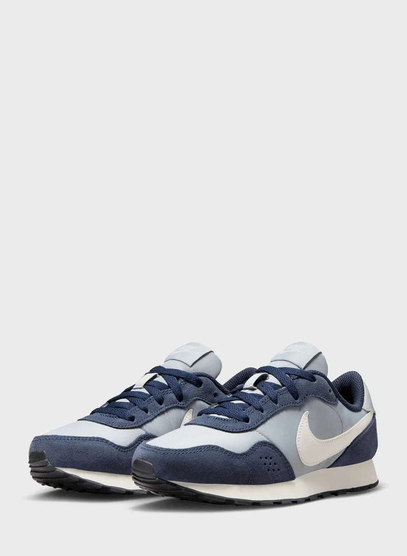 Nike Md Valiant Bg