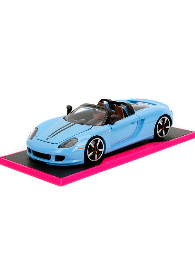 JADA Pink Slips 1:24 - 2005 Porsche Carrera GT, Die-Cast Car with Base, Toys for Kids and Adults - Image 2