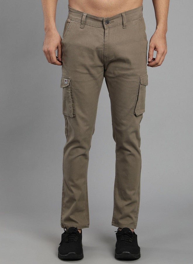 Hence Men Relaxed Tapered Fit Cargos Trousers in Khaki - Image 1