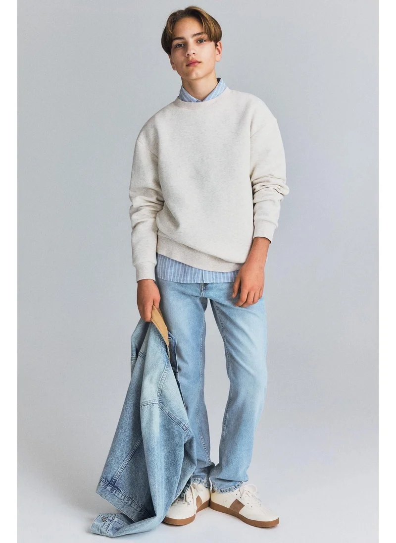 H&M Relaxed Tapered Fit Jeans