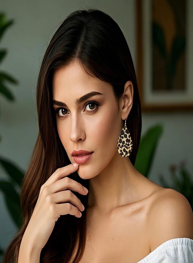 أربع قطع من الأقراط بنقشة جلد النمر للنساء، تصميمان من الأقراط المتدلية بنقشة جلد الفهد من الجلد الصناعي، مجوهرات خفيفة الوزن بنقشة حيوانية للنساء، مناسبة لحفلات الزفاف والمناسبات والاحتفالات والمآدب، وكهدية. - Image 5