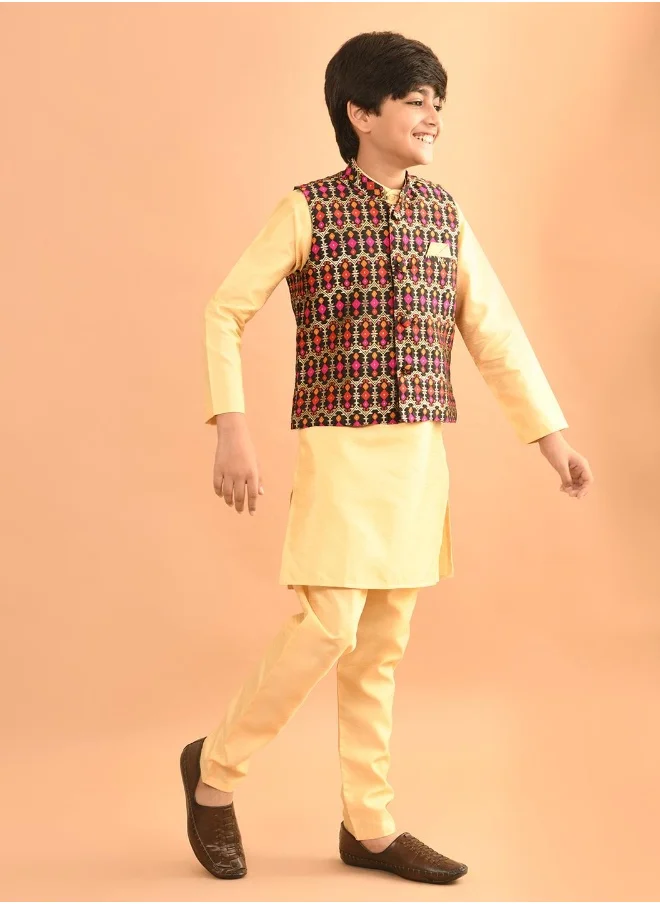 ليلك Kurta Pajama Set with Nehru Jacket