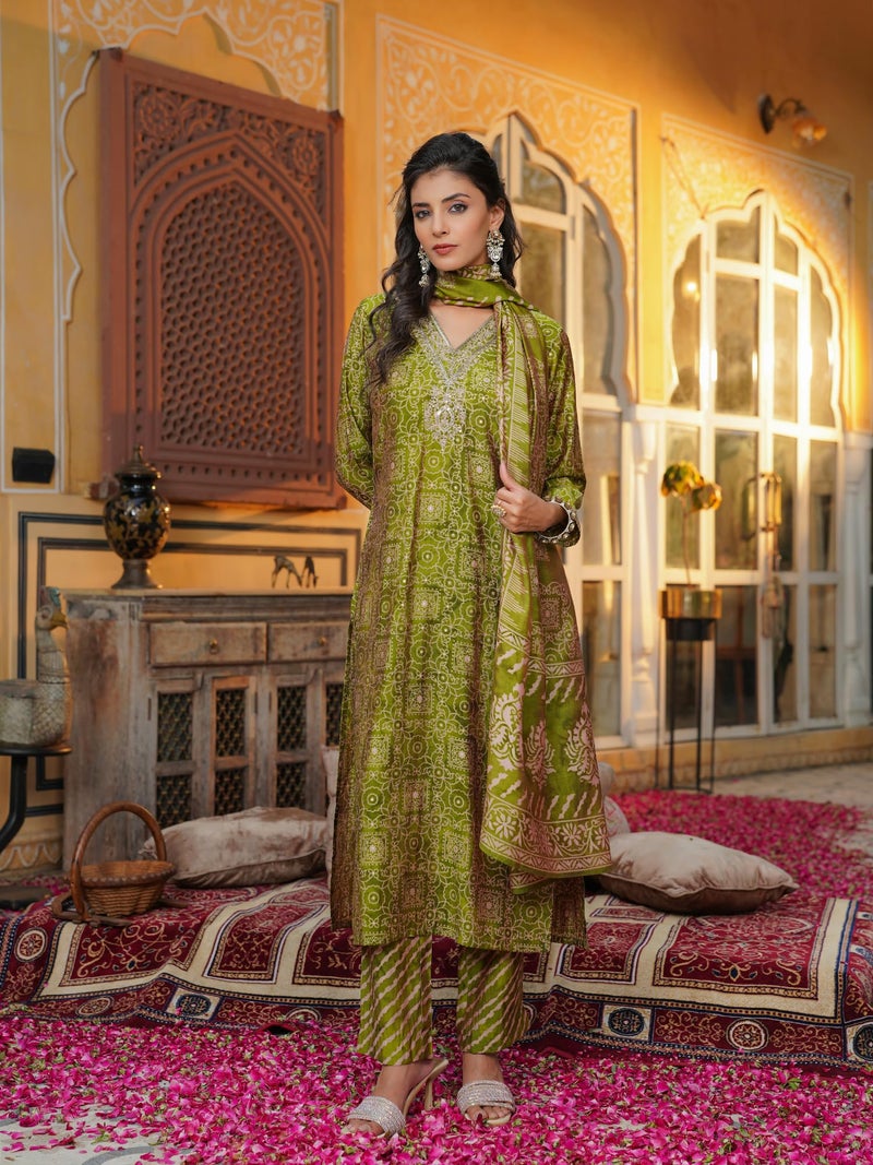 Vaamsi Women's Green Silk Blend Embroidered Straight Ethnic Motifs Kurta Trousers With Dupatta Set | Daily Straight Kurta Set For Women | Embroidered Salwar Suit For Women (SKSKD3122, 4XL) - Image 5