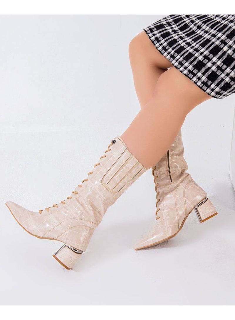 لايف ستيلاش  بوت طويل بكعب متوسط من الجلد برباط وسوسته LB-45 - بيج - Image 4