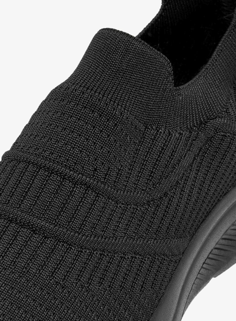 Oaklan by Shoexpress Women's Textured Slip-On Sneakers - Image 4