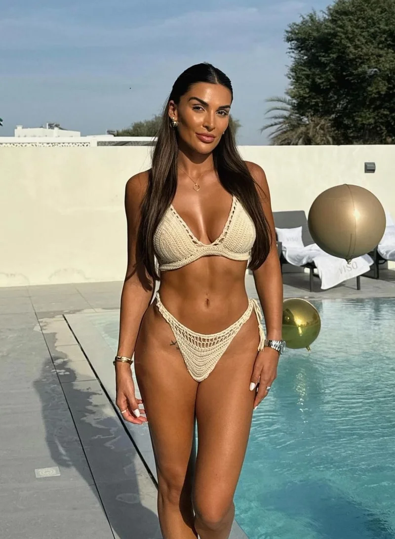 Itty Bitty Kinis The Crochet Set Nude