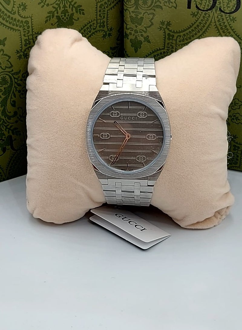 GUCCI Men's Watches The most requested model is stainless steel