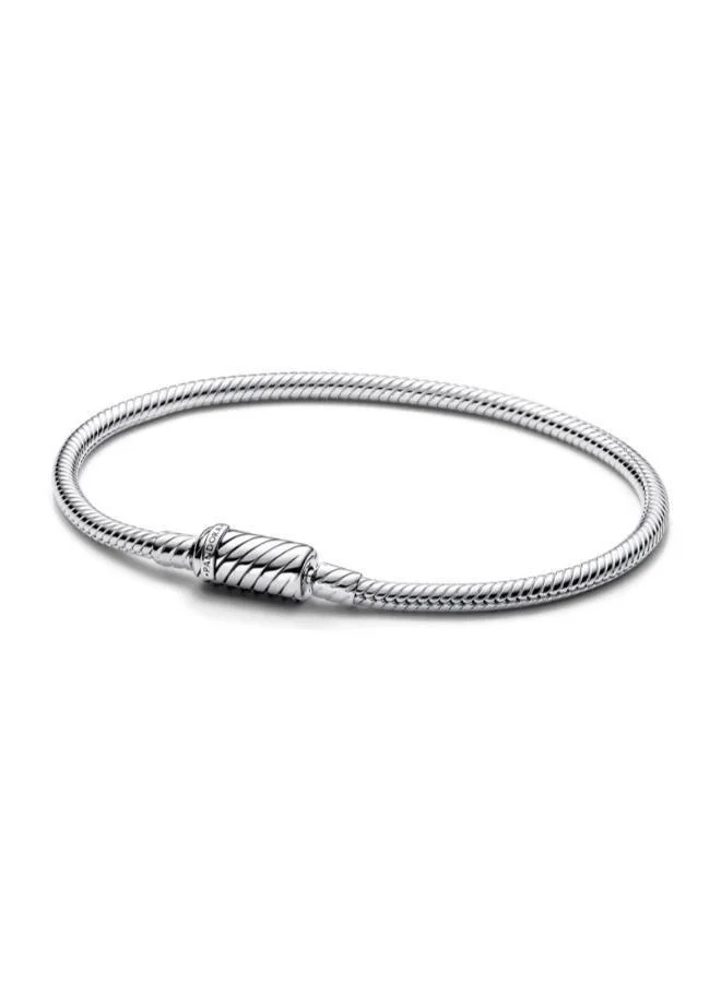 Snake chain sterling silver bracelet with magnetic clasp