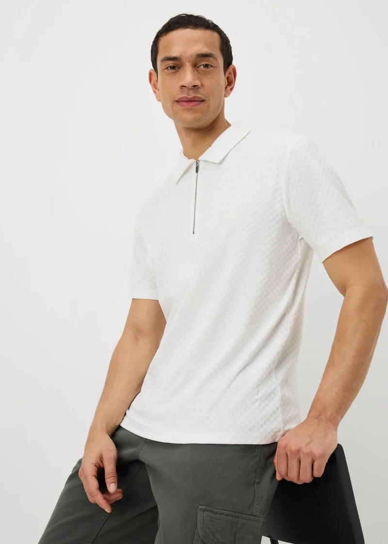 ماتلان White Textured Smart Zip Polo Shirt