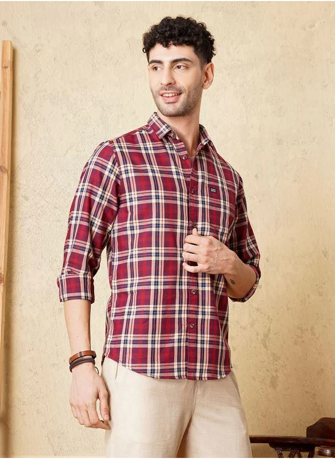 The Indian Garage Co Men Slim Fit Checkered Full Sleeves Spread Collar Casual Shirt