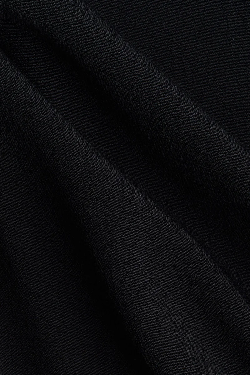 اتش اند ام تنورة ميدي غير متماثلة