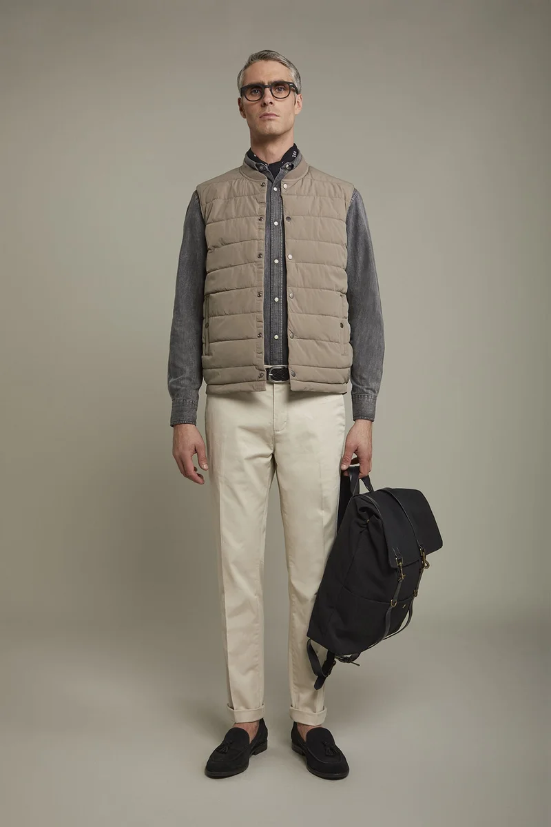 Men's reversible sleeveless vest with lightweight padding regular fit - Beige