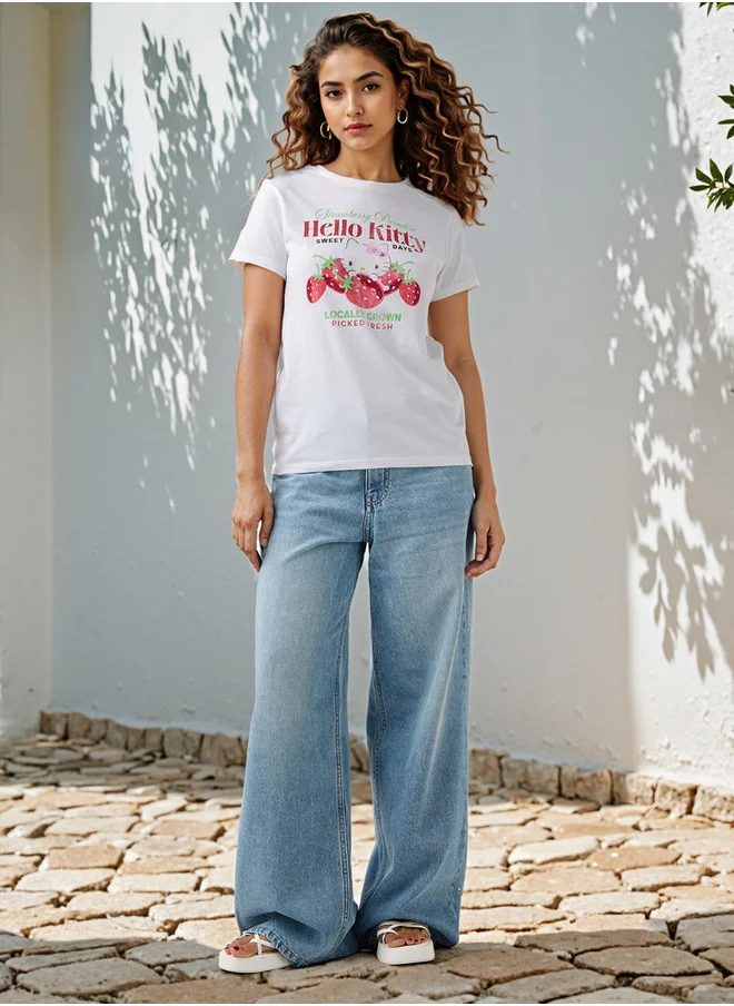 اس بي كاركترز Hello Kitty Print Crew Neck T-shirt