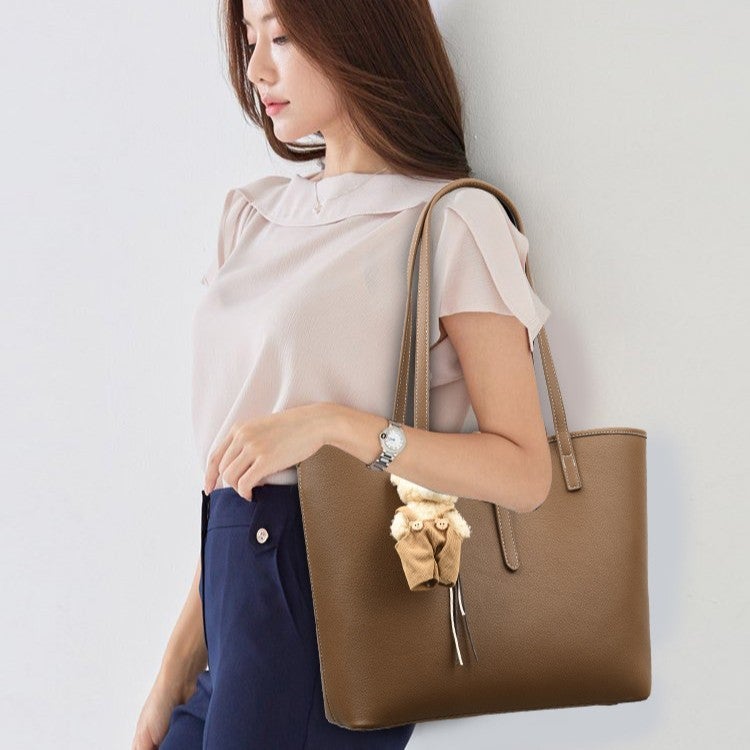 Large Capacity Tote Bag - Image 1