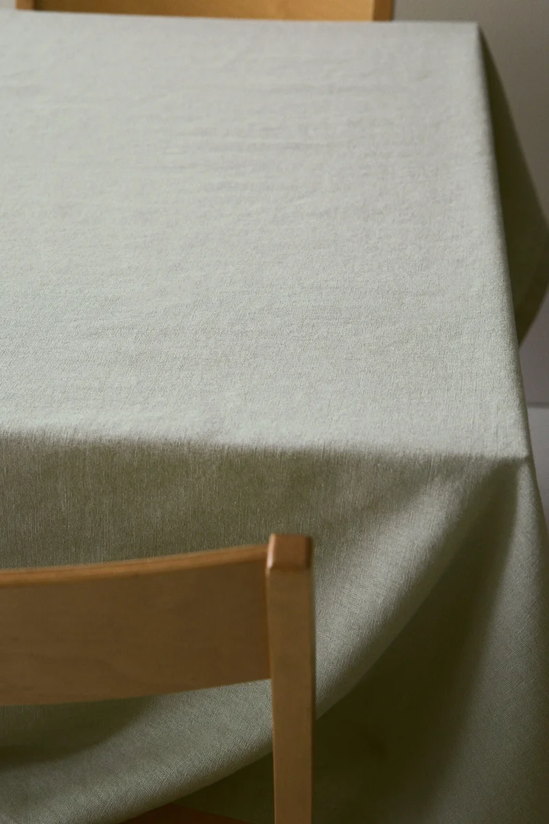 H&M Linen-blend tablecloth