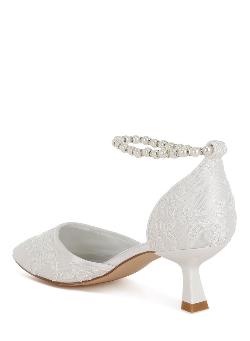 London Rag Lace Kitten Heel Sandals in White  - Image 3