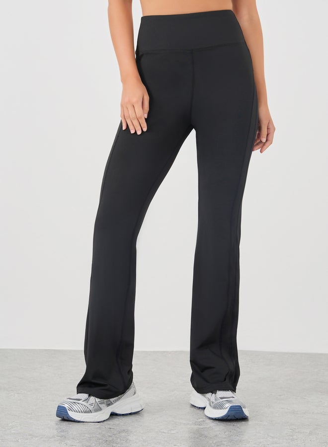 ستايلي اكتيف ليجنز بقصة واسعة بتفاصيل خياطة وتأثير نحت الجسم - Image 2