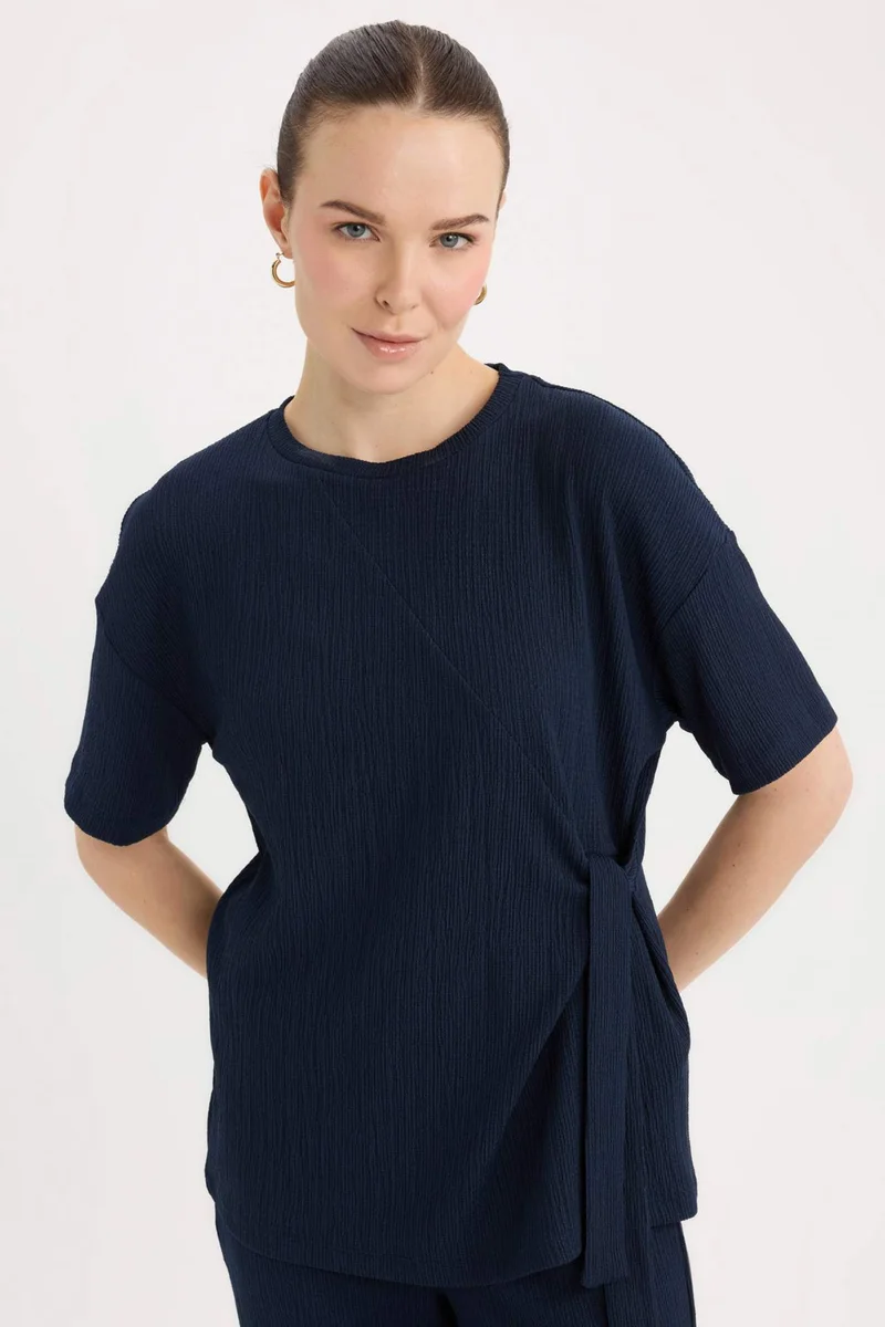 ديفاكتو Relax Fit Crew Neck Short Sleeve T-Shirt