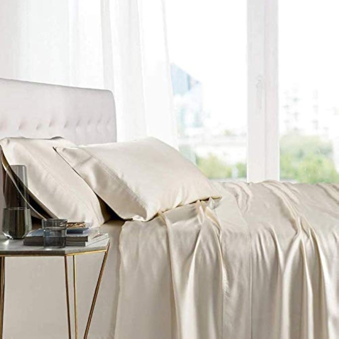 IVORY CREAM BEDSHEET WITH 4 PILLOW COVERS 400TC 100 EGYPTIAN COTTON PREMIUM 5 PIECE BEDSHEETS SUPER KING SIZE