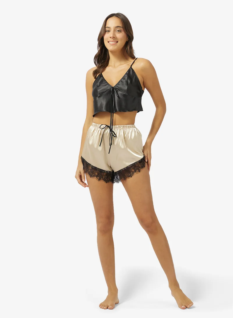جينجر Satin Cami Top & Lace Detail Short Set