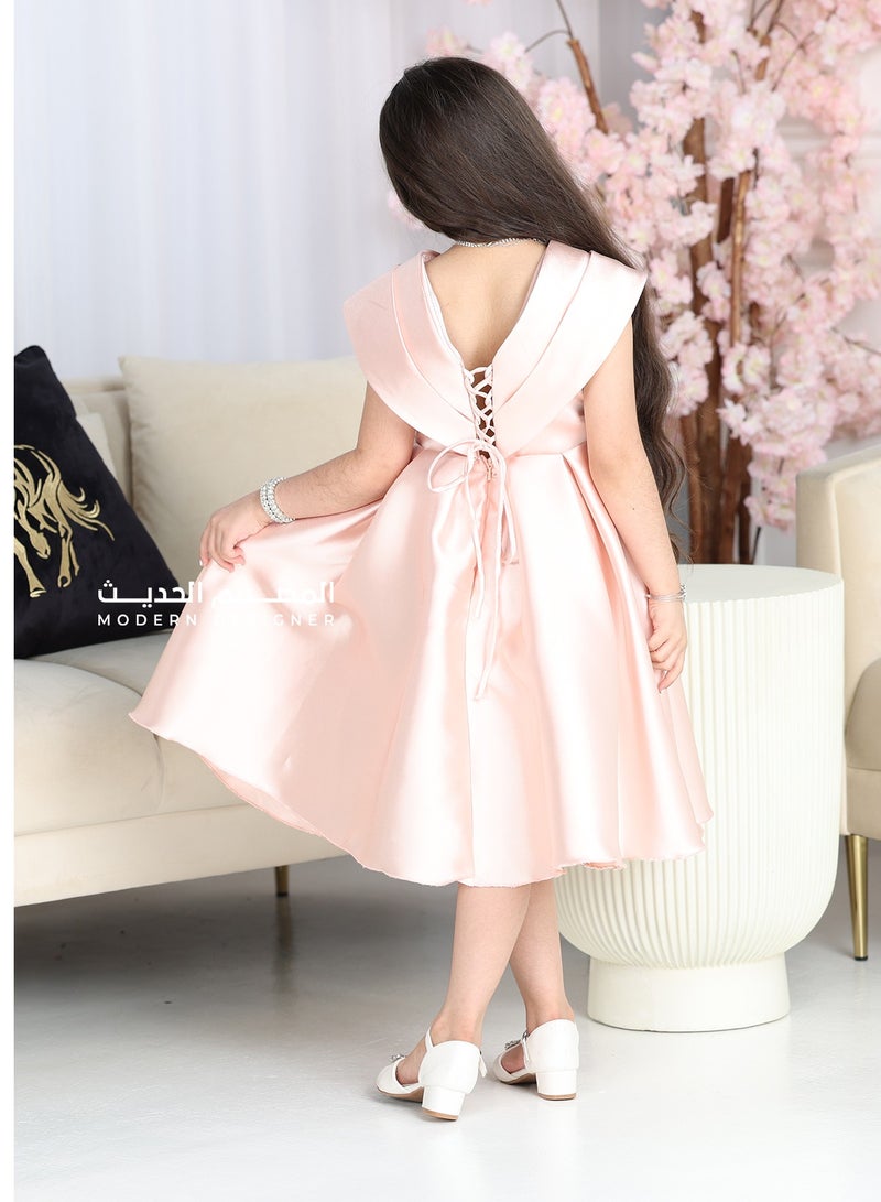 مودرن ديزاين فستان بناتي بتصميم حديث يناسب طفلتك في جميع المناسبات ليبرز من اناقتها - Image 3