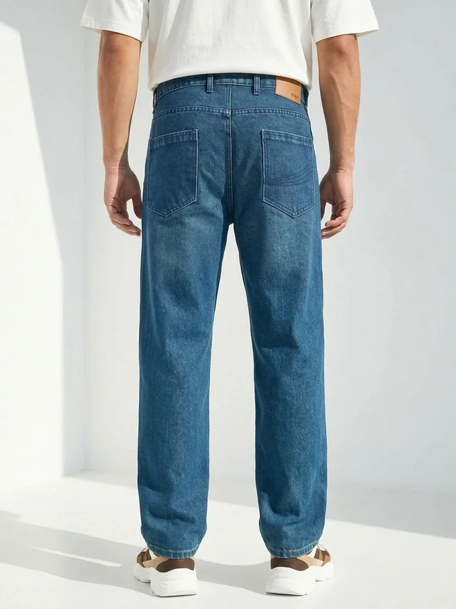 Styli  Styli Men Relaxed Fit Tinted Clean Jeans for Men | Best Price UAE