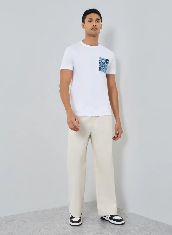 Styli Men Regular Paisley Pocket Print T-Shirt