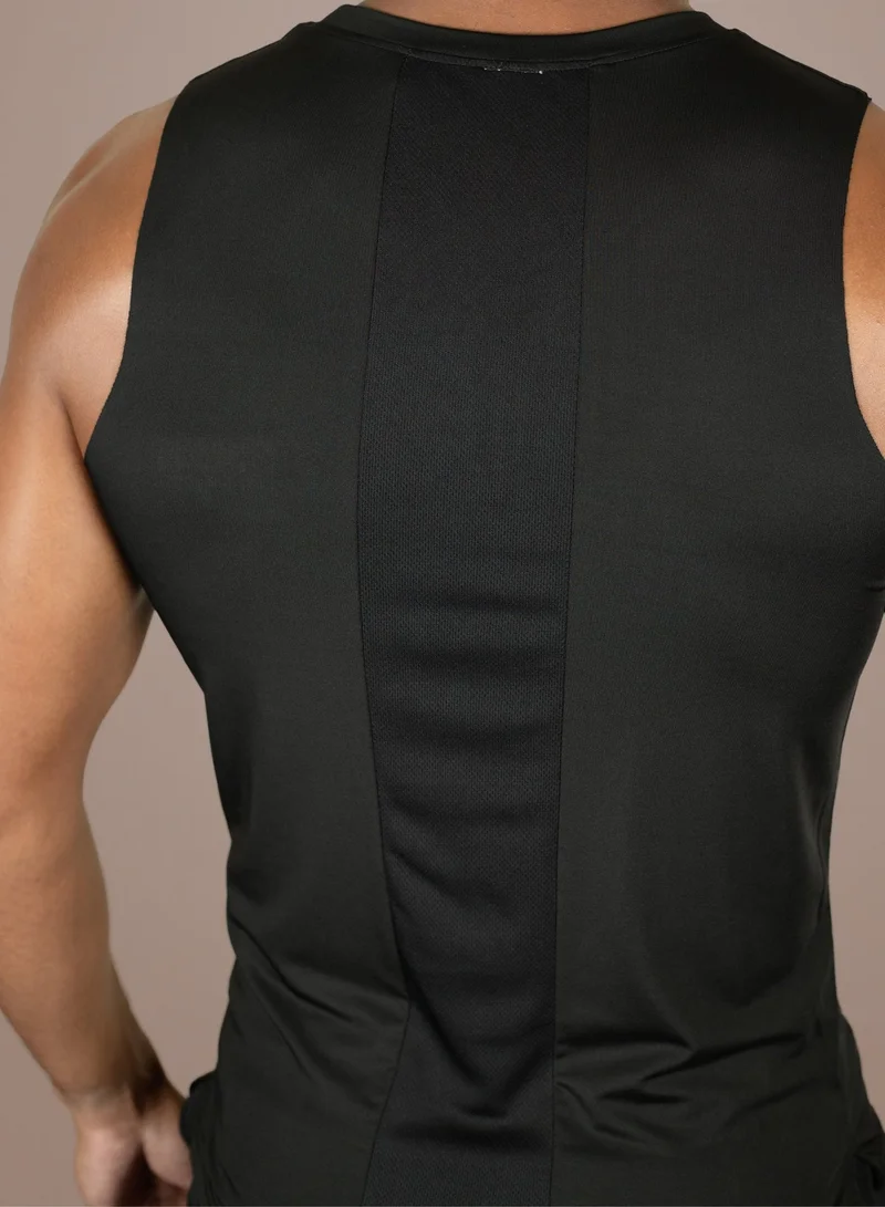 THUGFIT THUGFIT LiftRift Sleeveless Men's Slim Fit Tank Top - Black