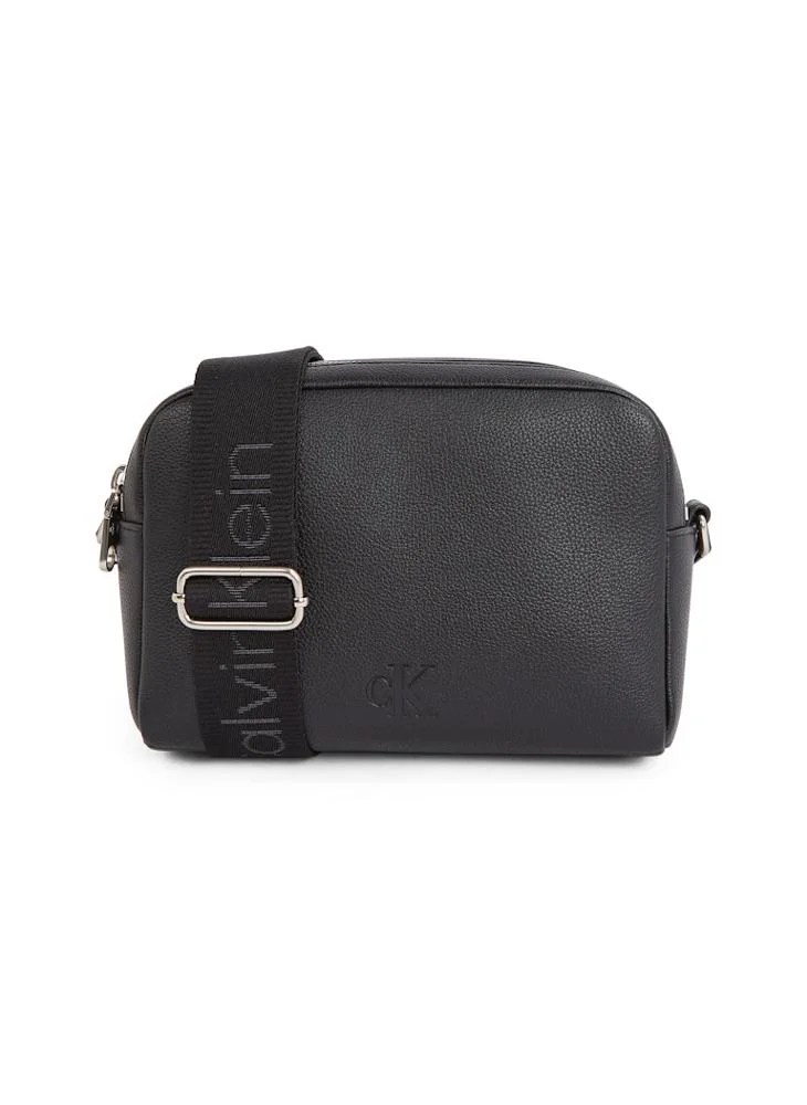 كالفن كلاين جينز Logo Crossbody Bag