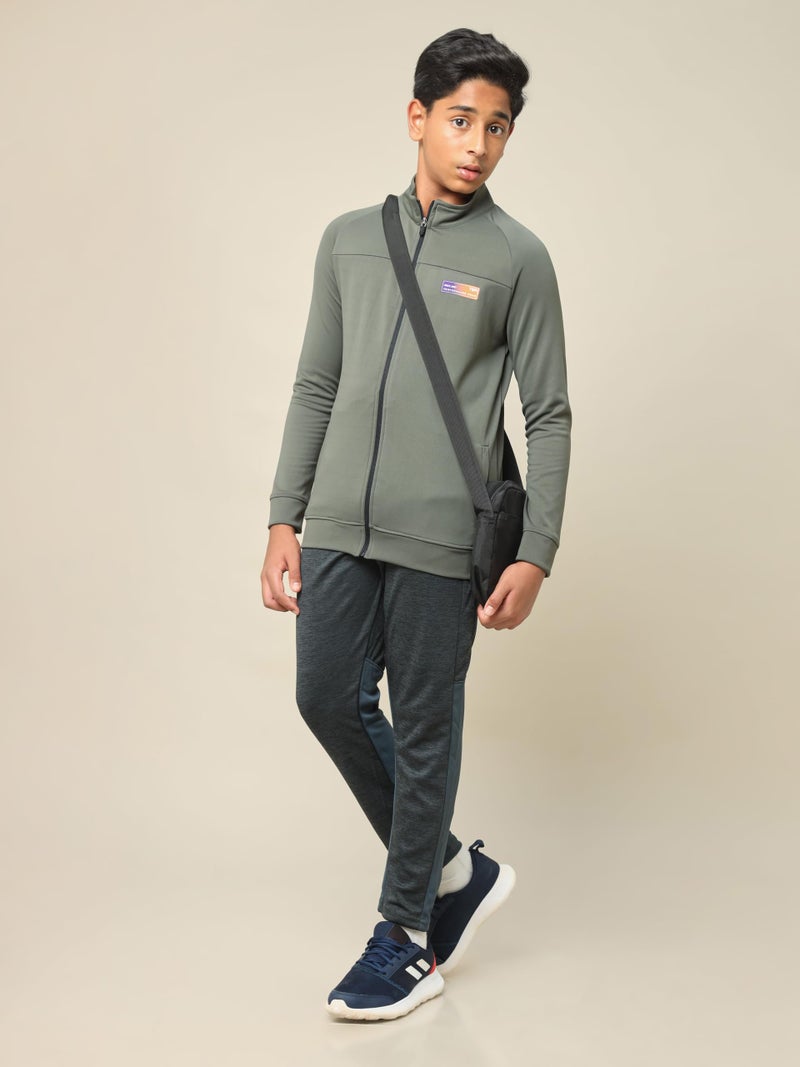 TECHNOSPORT Boy's Slim Fit Solid Zipper Jacket with SPF50+, Anti Static Properties for Regular Use - (BJB139BTE_Bettle_7-8 years) - Image 4