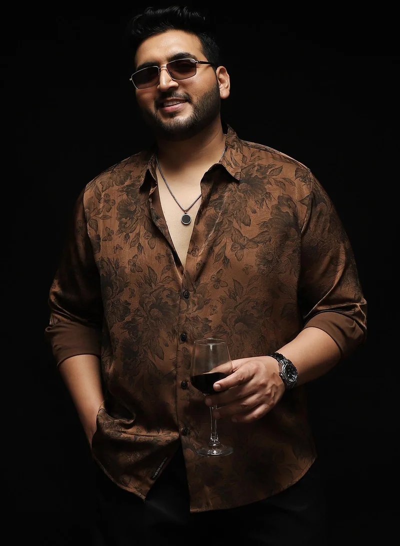 انستافاب بلس Instafab Plus Men's Chocolate Brown Papillon-Garden Imprint Shirt | Spread Collar , Long Cuffed Sleeves , Button Closure , Curved Hemline | Botanical-Print Plain Polyester For Street & Casual Wear