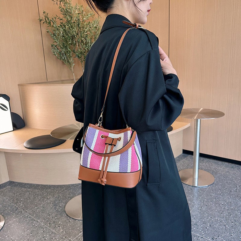 Large-Capacity Handbag Women'S New Style Stitching Contrasting Color Single Shoulder Crossbody Bag Texture Drawstring Bucket Bag Green - Image 2