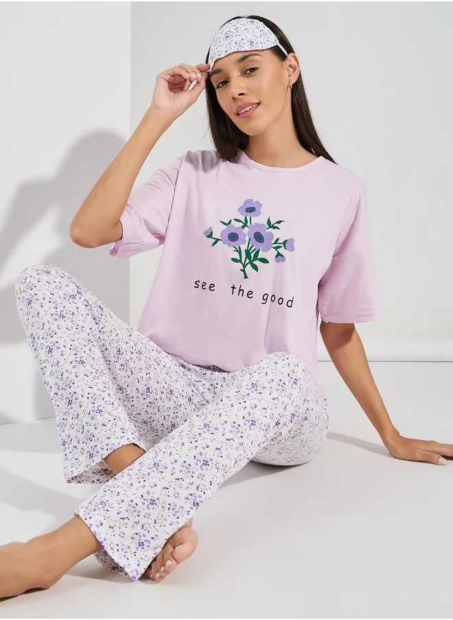 ستايلي Floral Graphic Drop Shoulder T-Shirt  & AOP Pyjama Set