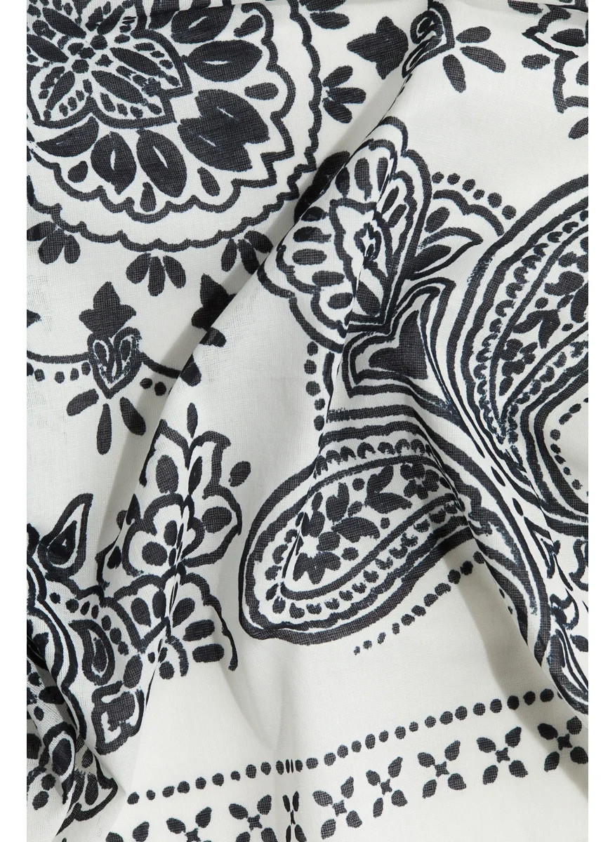 H&M Patterned Cotton Scarf