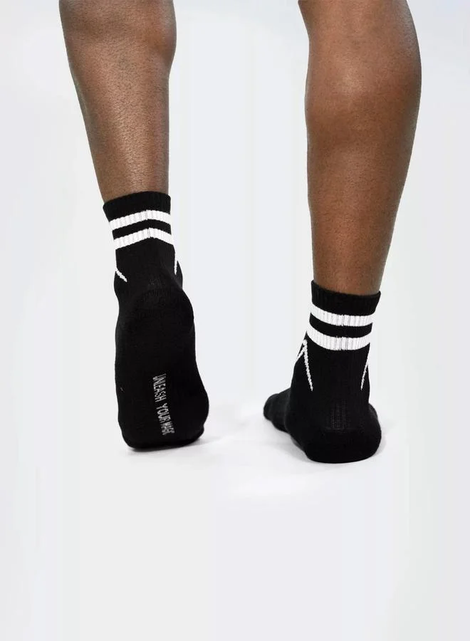 ويزارد مجموعة من 3 جوارب قطنية مزينة بخطوط