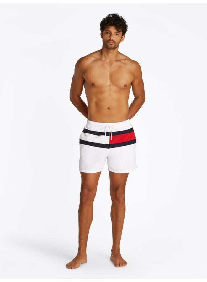 تومي هيلفيغر شورت متوسط برباط وشعار - Image 1