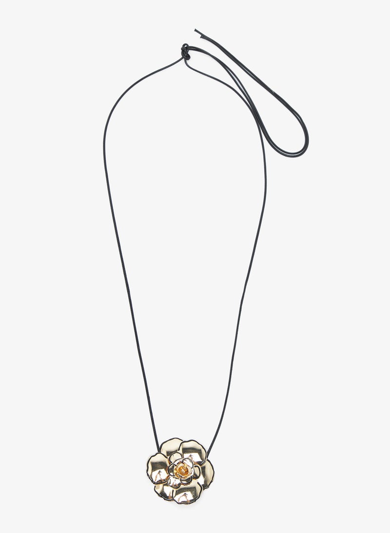 جينجر قلادة بتعليقة زهرة بطبقتين - Image 1