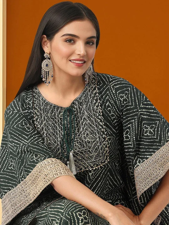 ISHIN  Women'S Green 100% Cotton Embellished Kaftan Full Length Pleat Front Straight Fit Kurta Set for Women | Best Price UAE