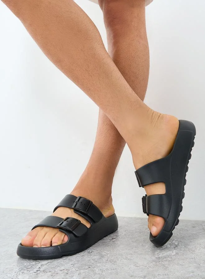 ستايلي شبشب مزين بإبزيم غلق