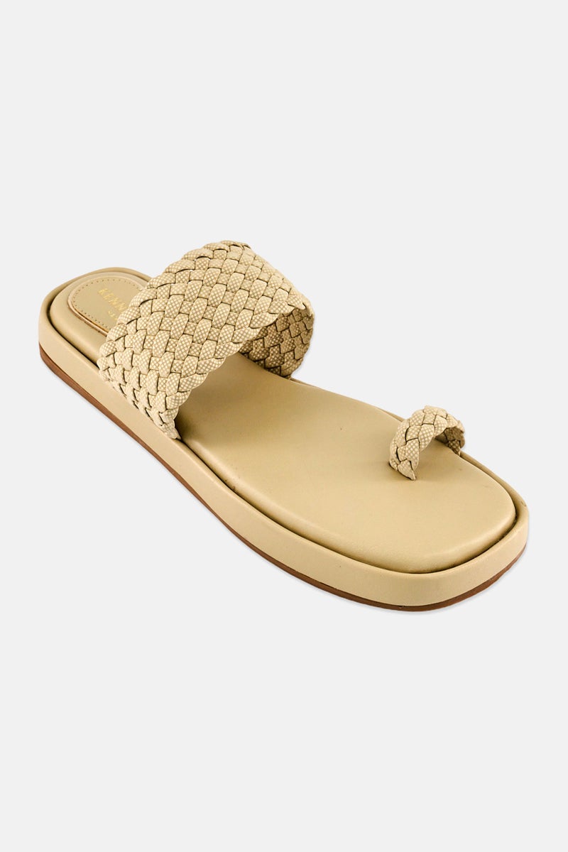 Kenneth Cole صنادل نسائية منسوجة سهلة الارتداء، بيج - Image 1
